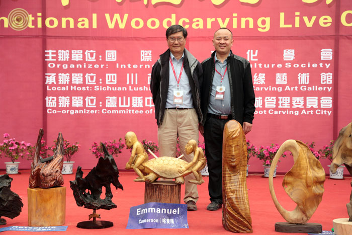 woodcarving, Lu Shan, Sichuan