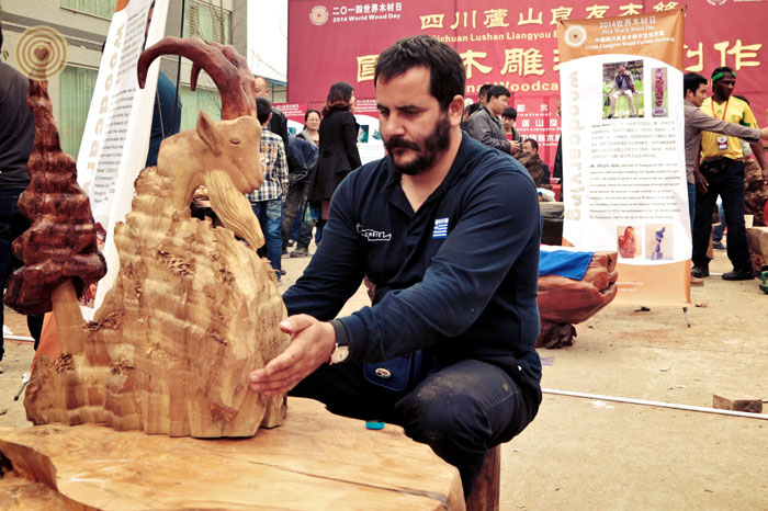 woodcarving, Lu Shan, Sichuan