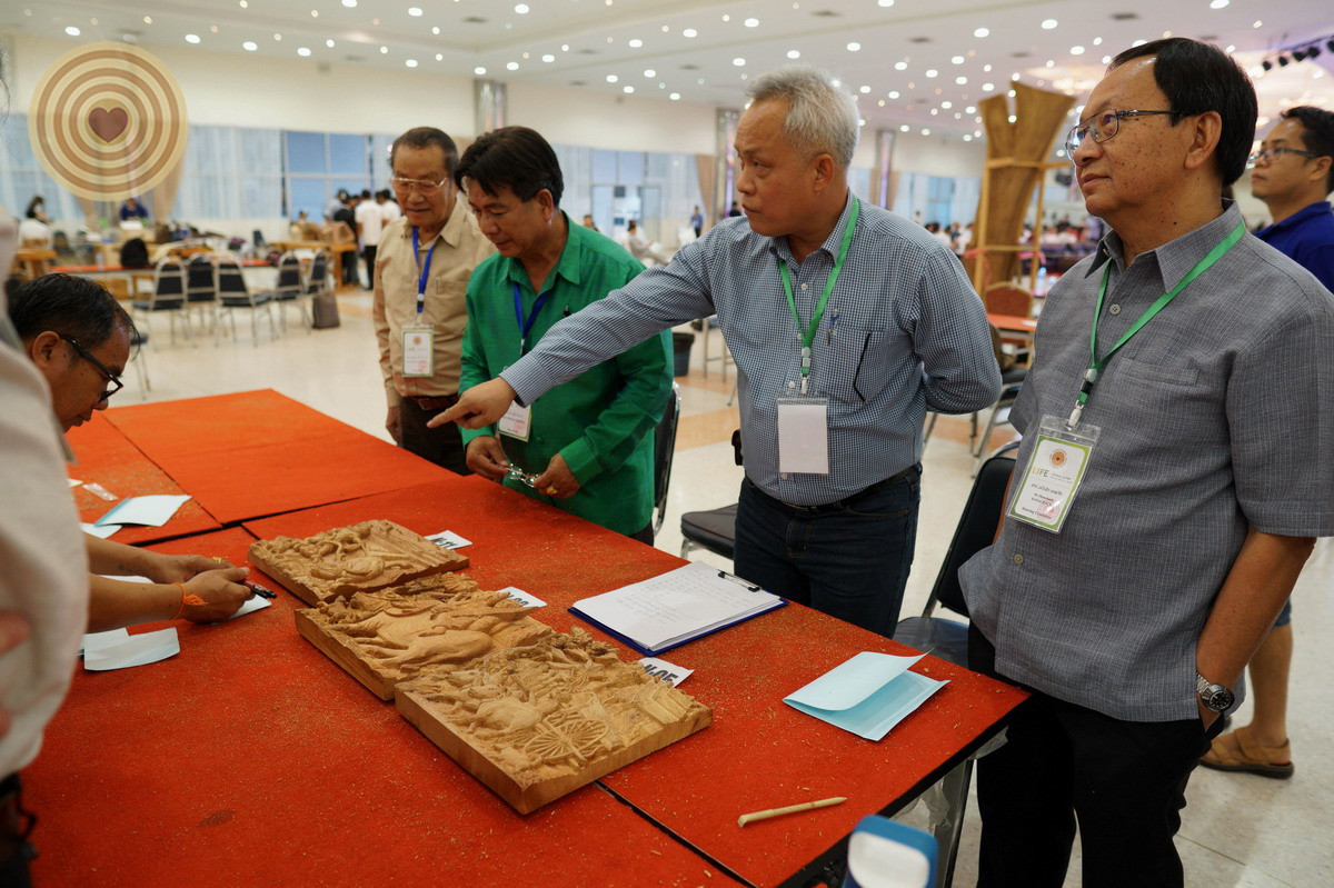 woodcarving, Laos