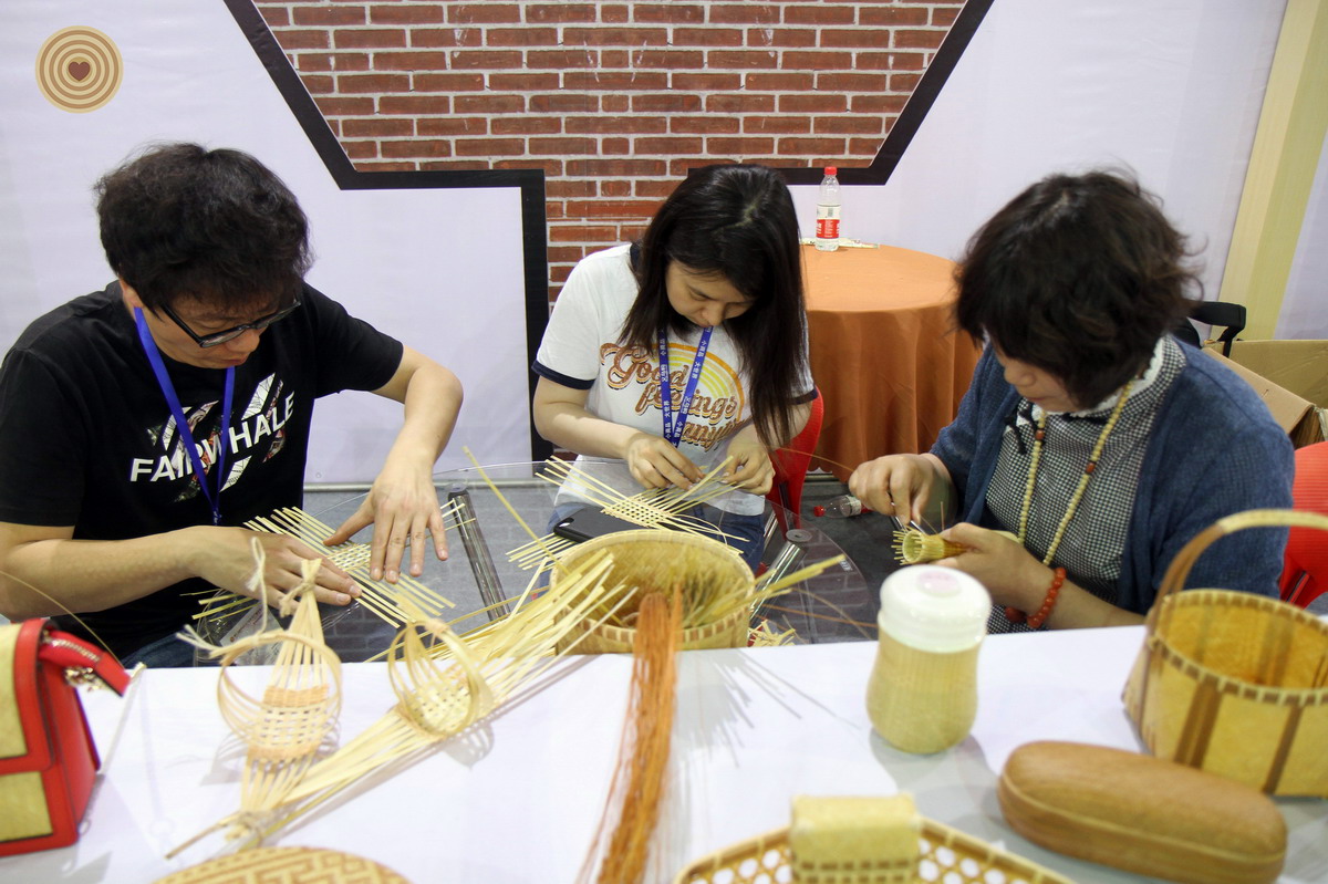 whittling, Bamboo, comb, Yiwu, Zhejiang