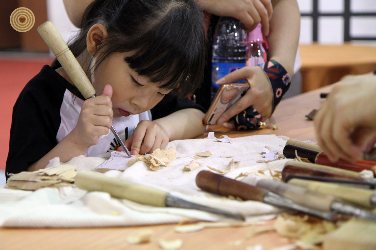 woodcarving, Yiwu, Zhejiang