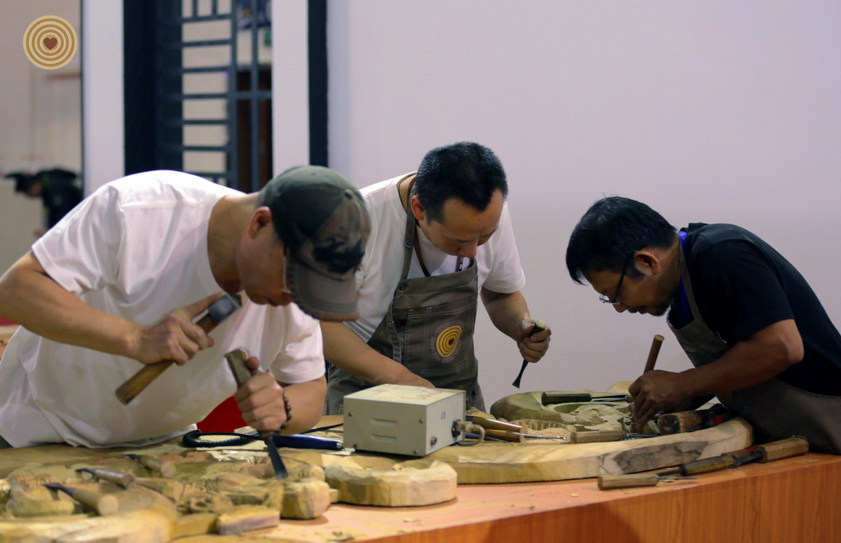 woodcarving, Yiwu, Zhejiang