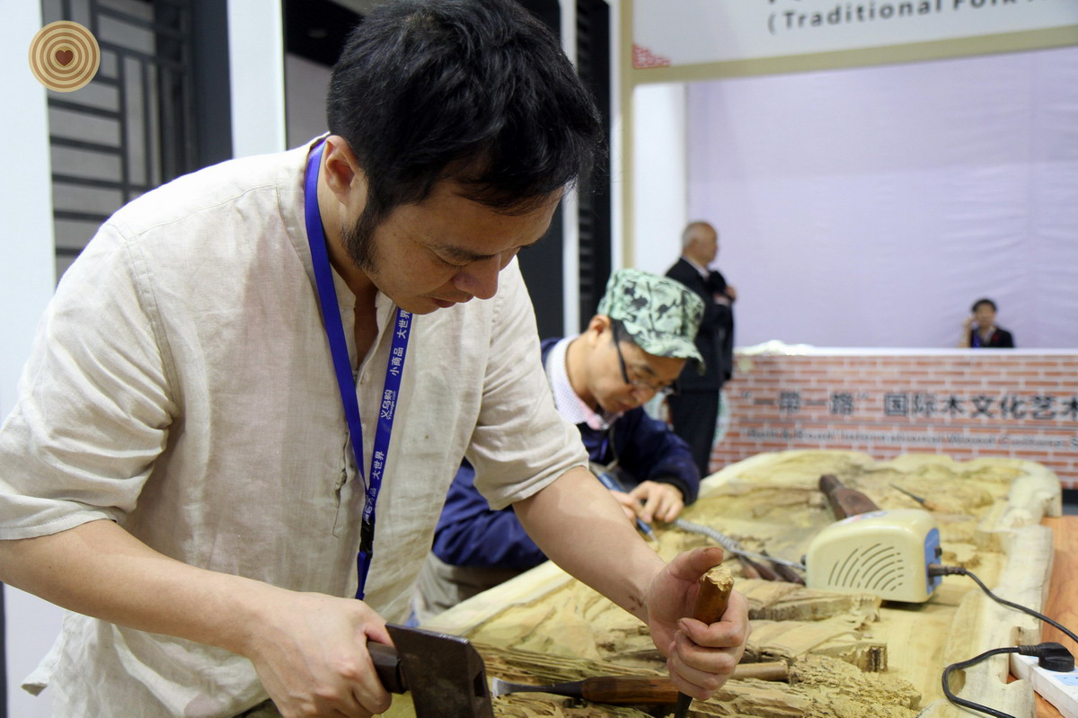 woodcarving, Yiwu, Zhejiang