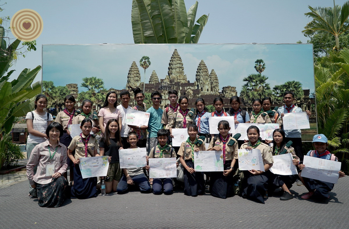 children, WWD, tree