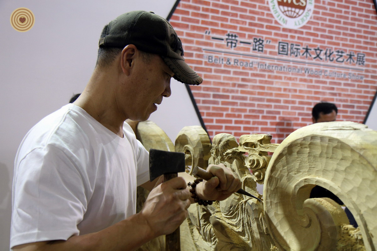 woodcarving, Yiwu, Zhejiang