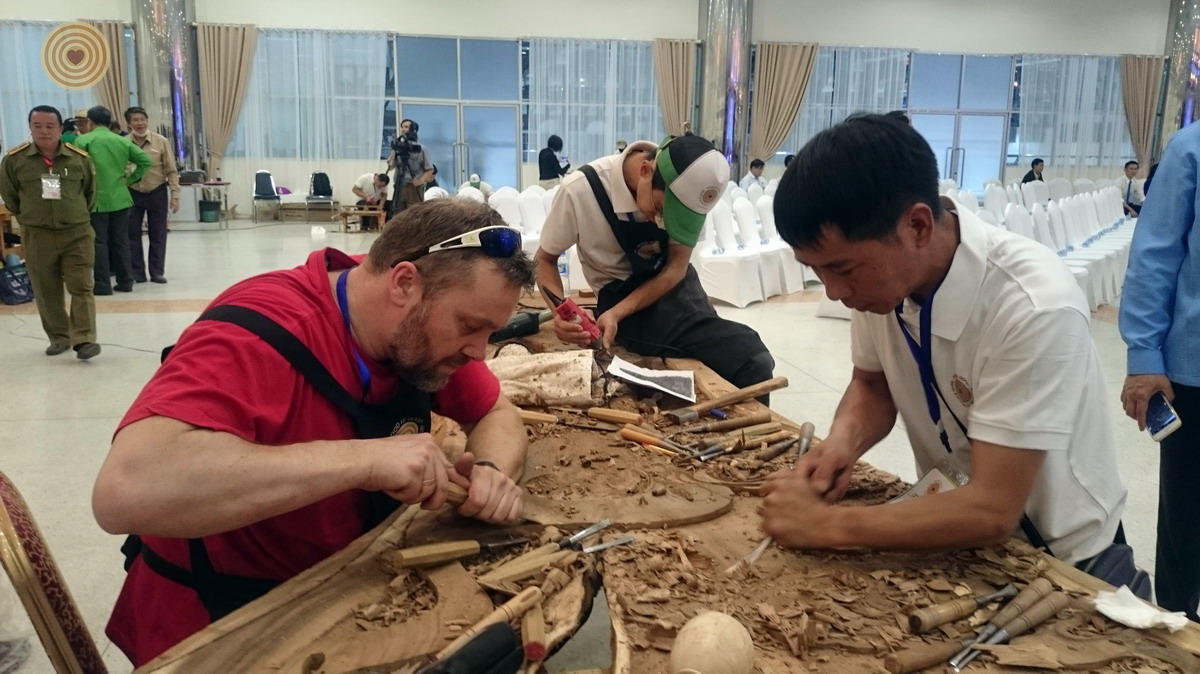 woodcarving, Laos