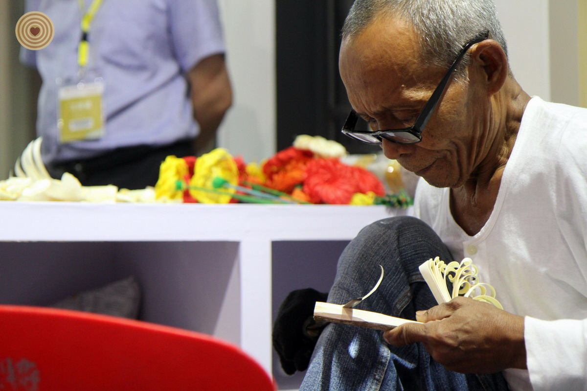 whittling, Bamboo, comb, Yiwu, Zhejiang